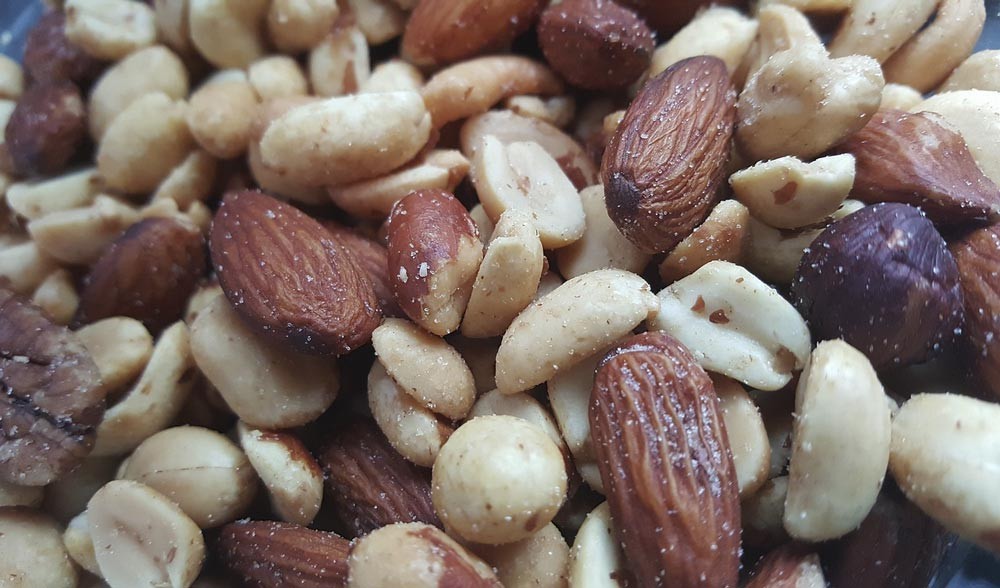 Eating nuts can increase your magnesium intake