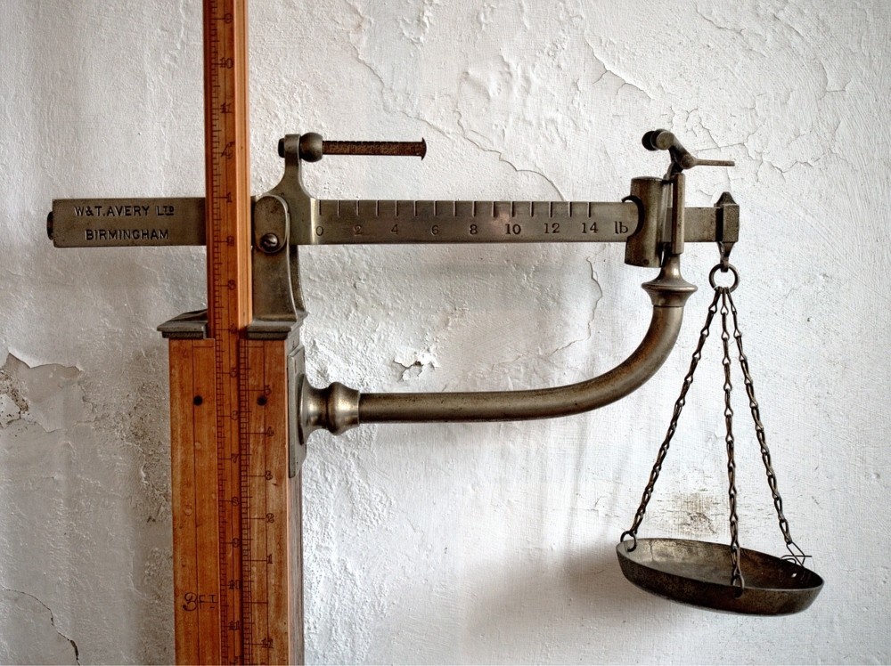 old scales with weights